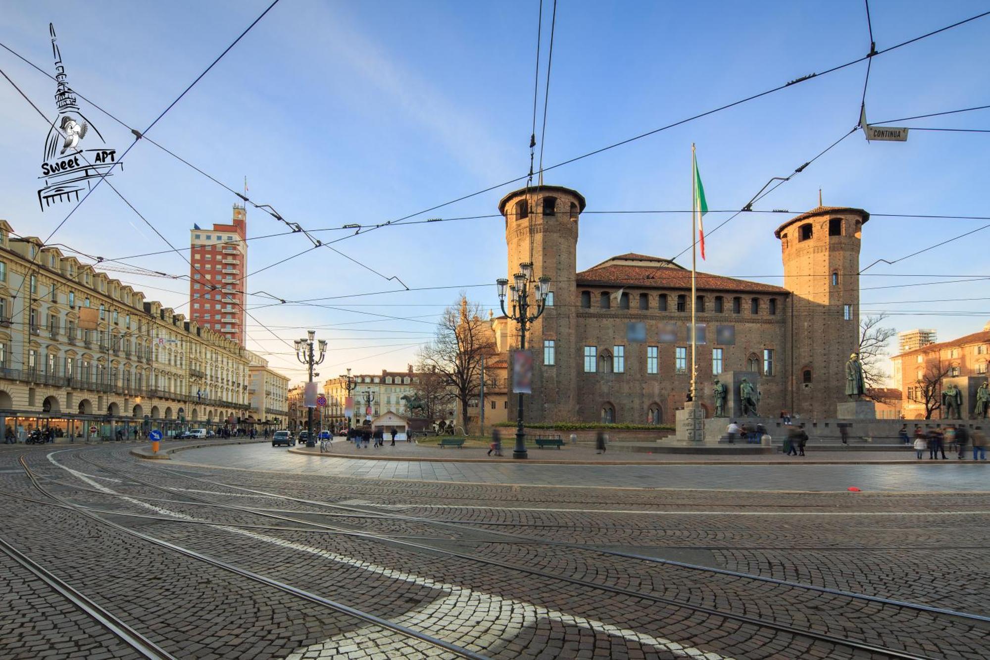 Sweet Apt Piazza Statuto 9 Deluxe Nel Pieno Centro Di Torino Bagian luar foto